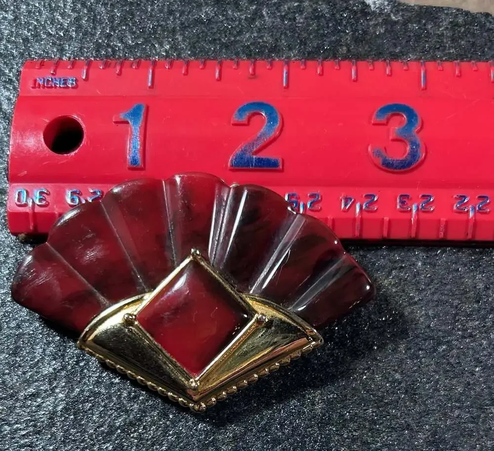 Vintage Art Deco Ginnie Johansen Lucite Fan Rare HTF brooch red marbled READ